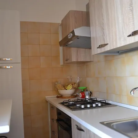Trilocale Ll12 A 90m Dal Mare דירה מלנדוניו